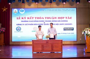 Ký kết hợp tác với Công ty CP Hóa dược quốc tế Hà Nội (HIPC group)
