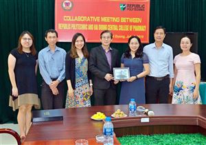 Đoàn đại biểu của Trường Republic Polytechnic - Singapore sang thăm và làm việc...